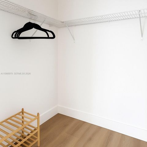 17021 N Bay Rd 906, Sunny Isles Beach, FL 33160