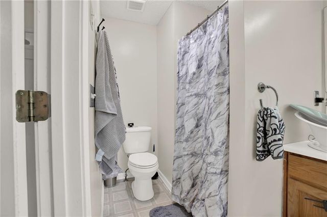 101 Twin Oaks Drive, Calhoun, GA 30701