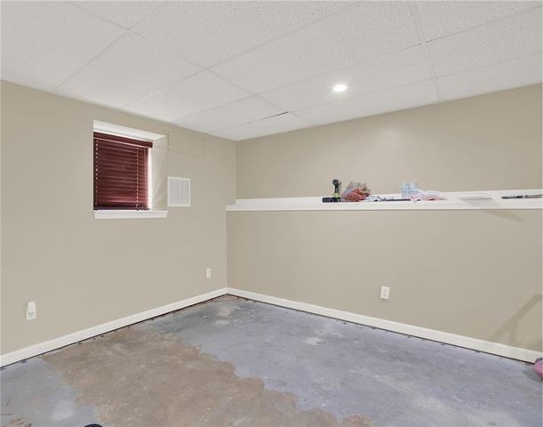 101 Twin Oaks Drive, Calhoun, GA 30701