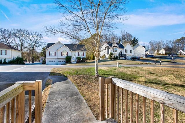 101 Twin Oaks Drive, Calhoun, GA 30701