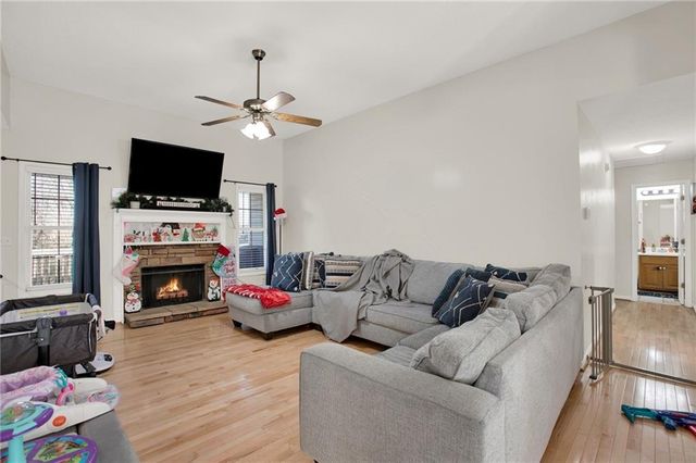 101 Twin Oaks Drive, Calhoun, GA 30701