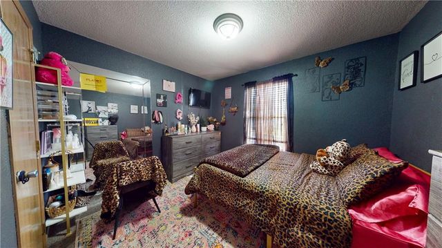 4607 Crystal Drive, St Joseph, MO 64503