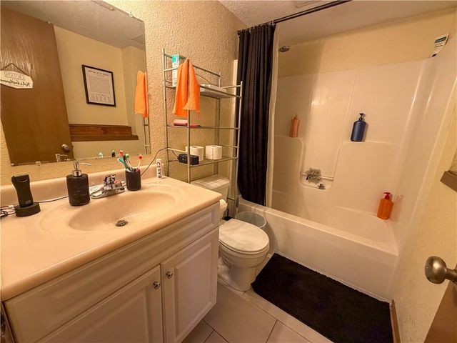 4607 Crystal Drive, St Joseph, MO 64503