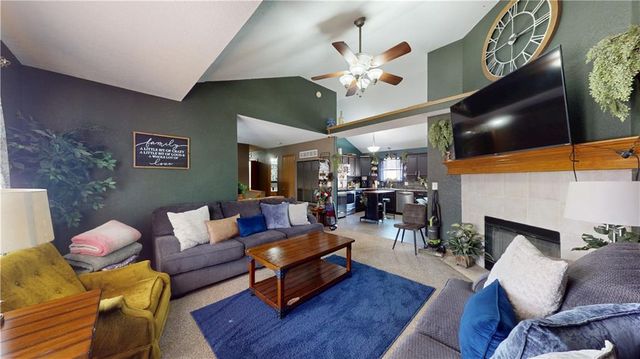 4607 Crystal Drive, St Joseph, MO 64503