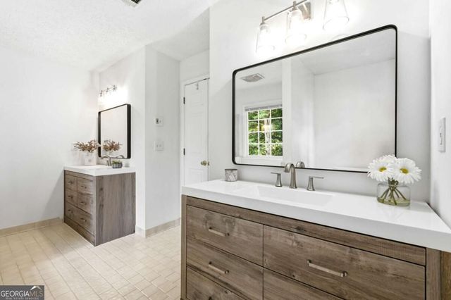 2343 Condor Drive, Lawrenceville, GA 30044