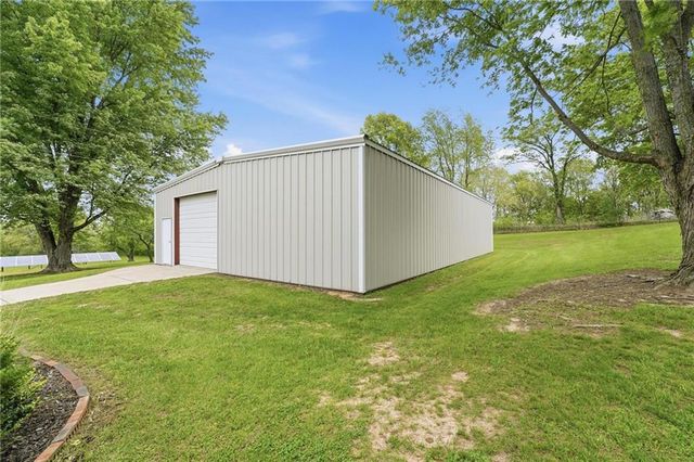 28000 E Atherton Sibley Road, Sibley, MO 64088