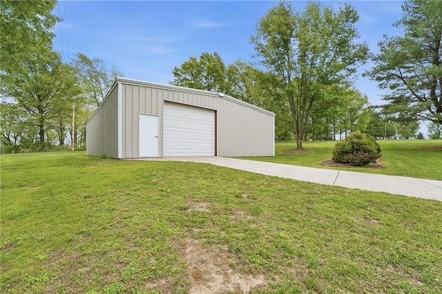 28000 E Atherton Sibley Road, Sibley, MO 64088