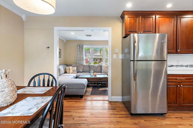 172 Bosun Avenue, Manahawkin, NJ 08050