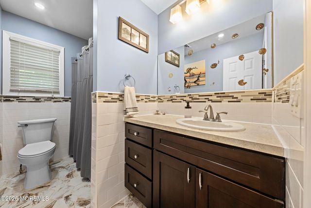 172 Bosun Avenue, Manahawkin, NJ 08050