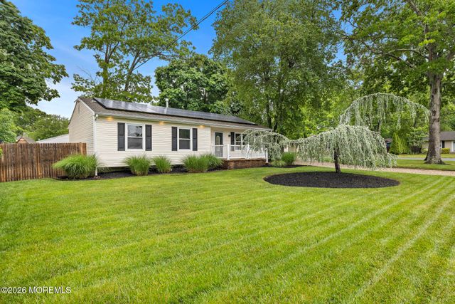 172 Bosun Avenue, Manahawkin, NJ 08050