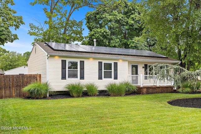 172 Bosun Avenue, Manahawkin, NJ 08050