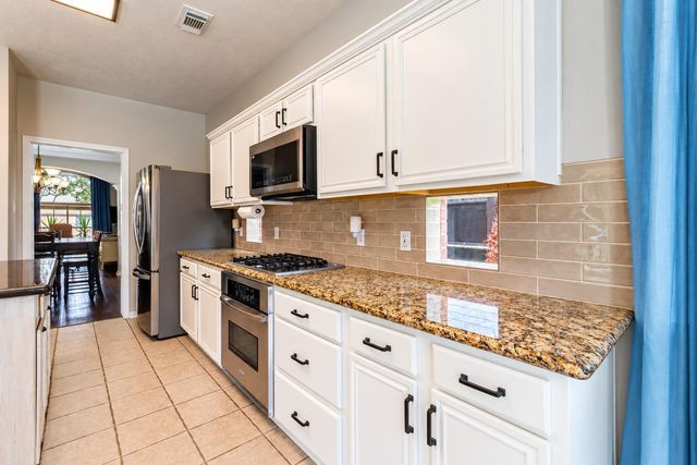 4107 E Baden Oaks Drive, Pearland, TX 77581