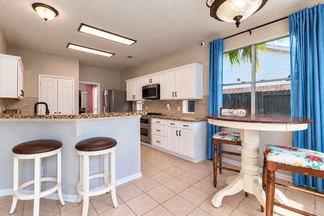 4107 E Baden Oaks Drive, Pearland, TX 77581