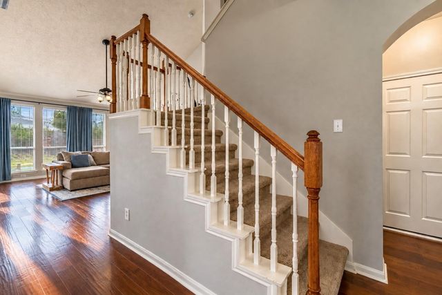 4107 E Baden Oaks Drive, Pearland, TX 77581