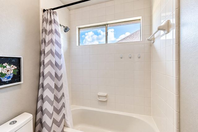 4107 E Baden Oaks Drive, Pearland, TX 77581