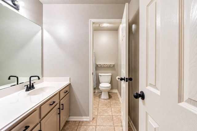 4107 E Baden Oaks Drive, Pearland, TX 77581