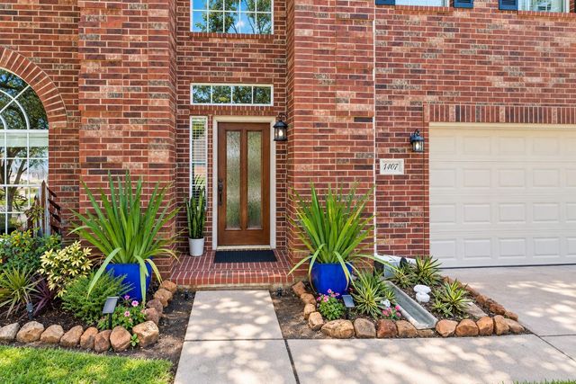 4107 E Baden Oaks Drive, Pearland, TX 77581