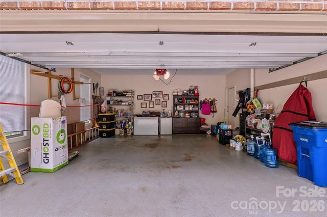 8 Ridgemont Drive, Weaverville, NC 28787