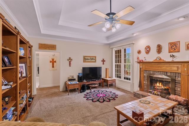 8 Ridgemont Drive, Weaverville, NC 28787
