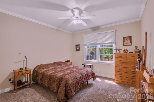 8 Ridgemont Drive, Weaverville, NC 28787