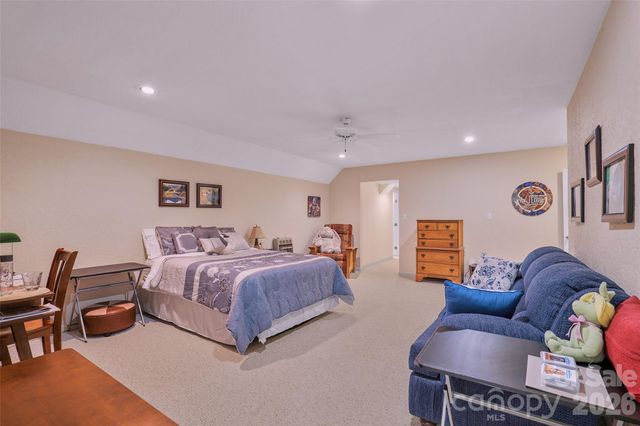 8 Ridgemont Drive, Weaverville, NC 28787