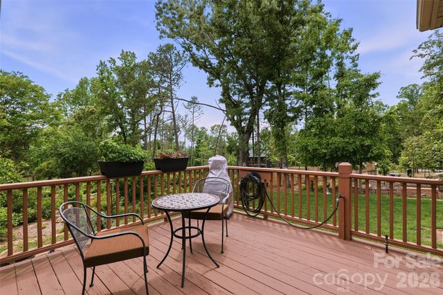 8 Ridgemont Drive, Weaverville, NC 28787