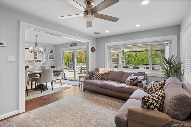 10 Oak Brook Lane, Merrick, NY 11566