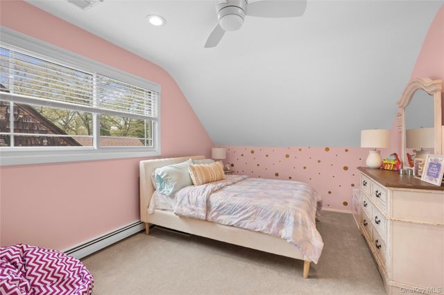 10 Oak Brook Lane, Merrick, NY 11566