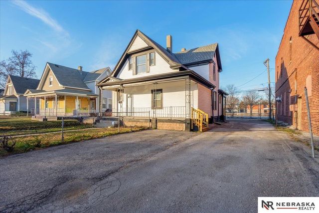 2420 Ames Avenue, Omaha, NE 68111