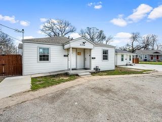 2254 AREBA Street A, Dallas, TX 75203