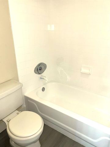 11241 W ATLANTIC Boulevard 204, Coral Springs, FL 33071