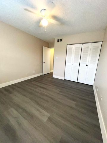 11241 W ATLANTIC Boulevard 204, Coral Springs, FL 33071