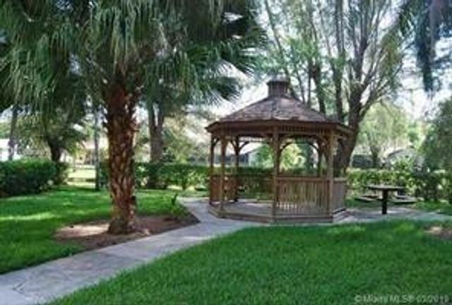 11241 W ATLANTIC Boulevard 204, Coral Springs, FL 33071