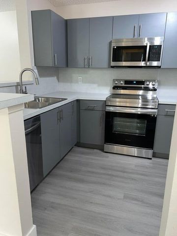 11241 W ATLANTIC Boulevard 204, Coral Springs, FL 33071