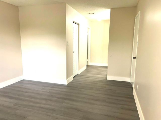 11241 W ATLANTIC Boulevard 204, Coral Springs, FL 33071