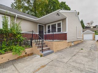 5110 Little Neck Parkway, Little Neck, NY 11362