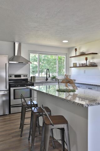 1390 E Dublin Granville Road, Columbus, OH 43229