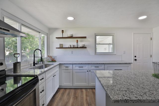 1390 E Dublin Granville Road, Columbus, OH 43229