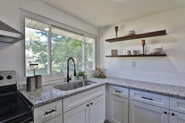 1390 E Dublin Granville Road, Columbus, OH 43229