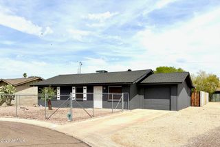 8211 N 8TH Place N, Phoenix, AZ 85020