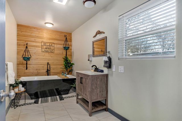 510 Chisholm Trail, Forsyth, MO 65653