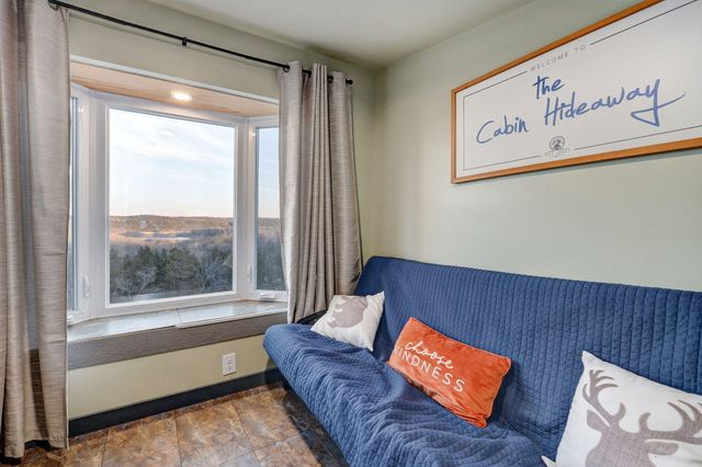 510 Chisholm Trail, Forsyth, MO 65653