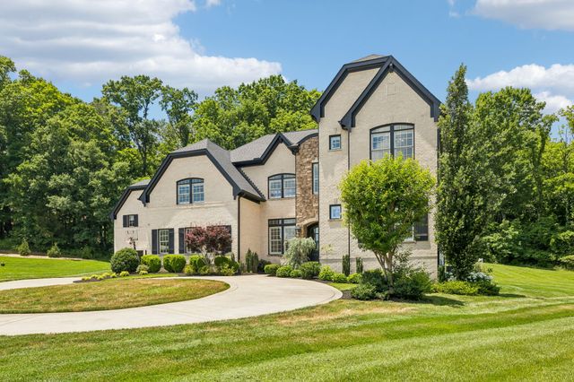 1745 Umbria Dr, Brentwood, TN 37027