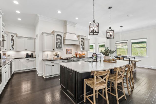 1745 Umbria Dr, Brentwood, TN 37027