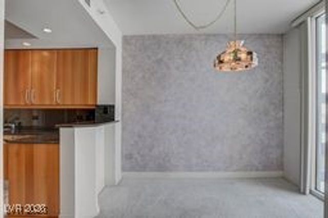 2877 Paradise Road 904, Las Vegas, NV 89109