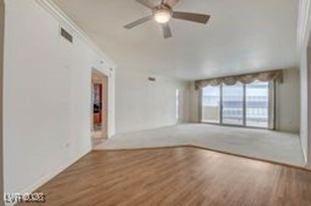 2877 Paradise Road 904, Las Vegas, NV 89109