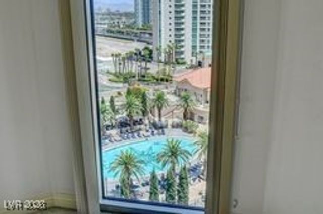 2877 Paradise Road 904, Las Vegas, NV 89109