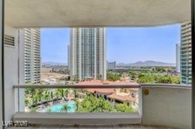 2877 Paradise Road 904, Las Vegas, NV 89109