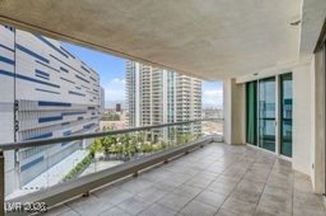 2877 Paradise Road 904, Las Vegas, NV 89109