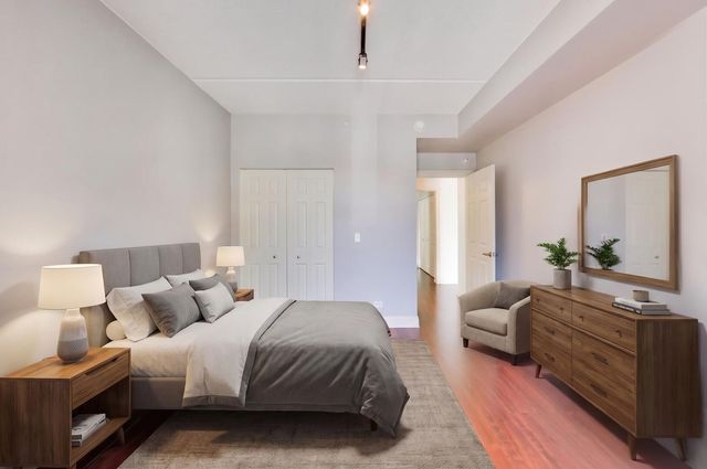 1670 Mill Street 207, Des Plaines, IL 60016